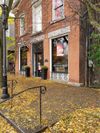 411 Center St photo